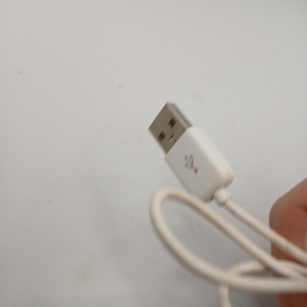 Apple iPod Shuffle 2nd Gen A1204 Silver / Gray -  MP3 Player Vintage  Untested - Picture 12 of 12